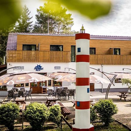 Penzion Labska Marina Poděbrady Buitenkant foto