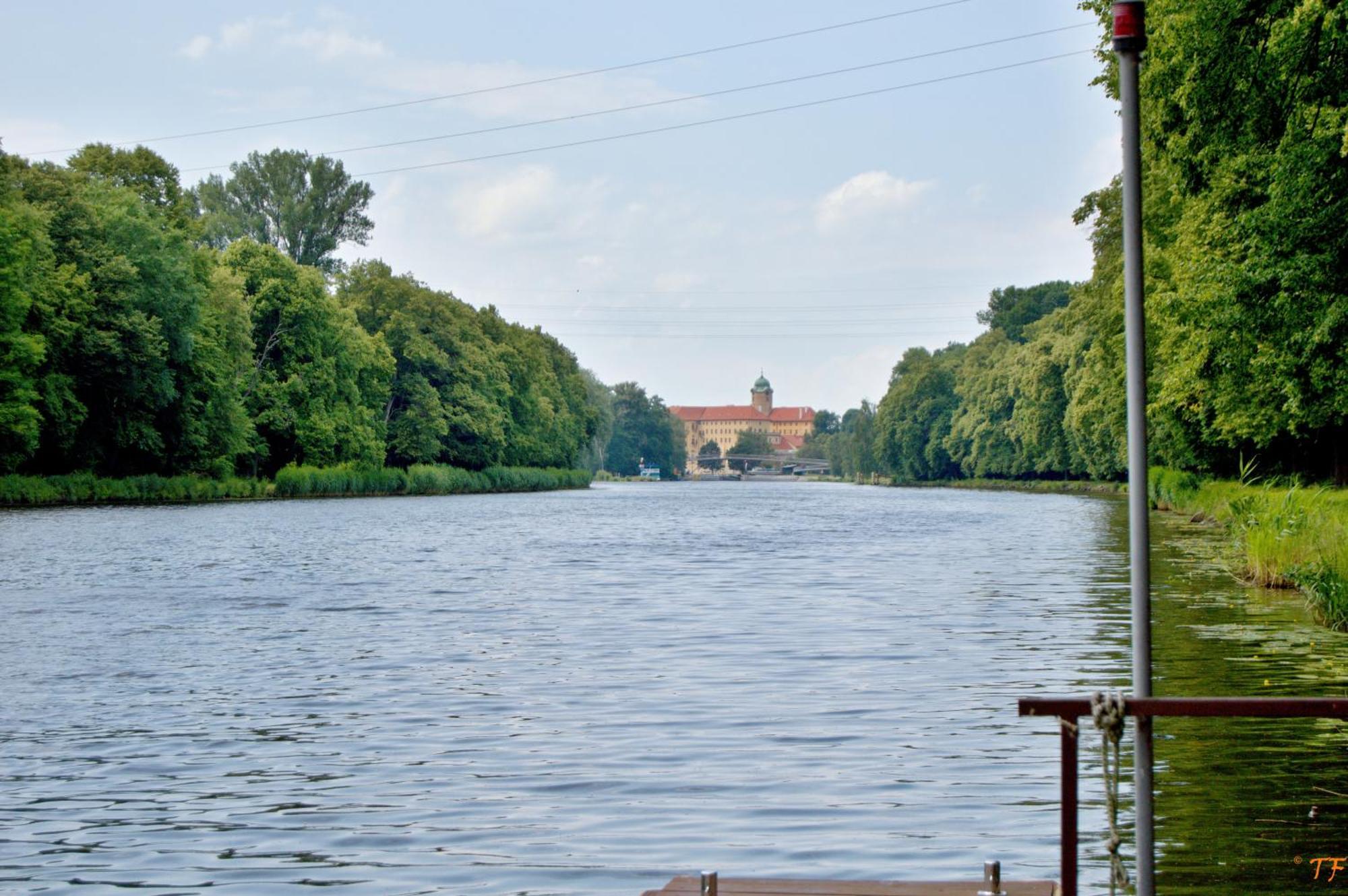 Penzion Labska Marina Poděbrady Buitenkant foto