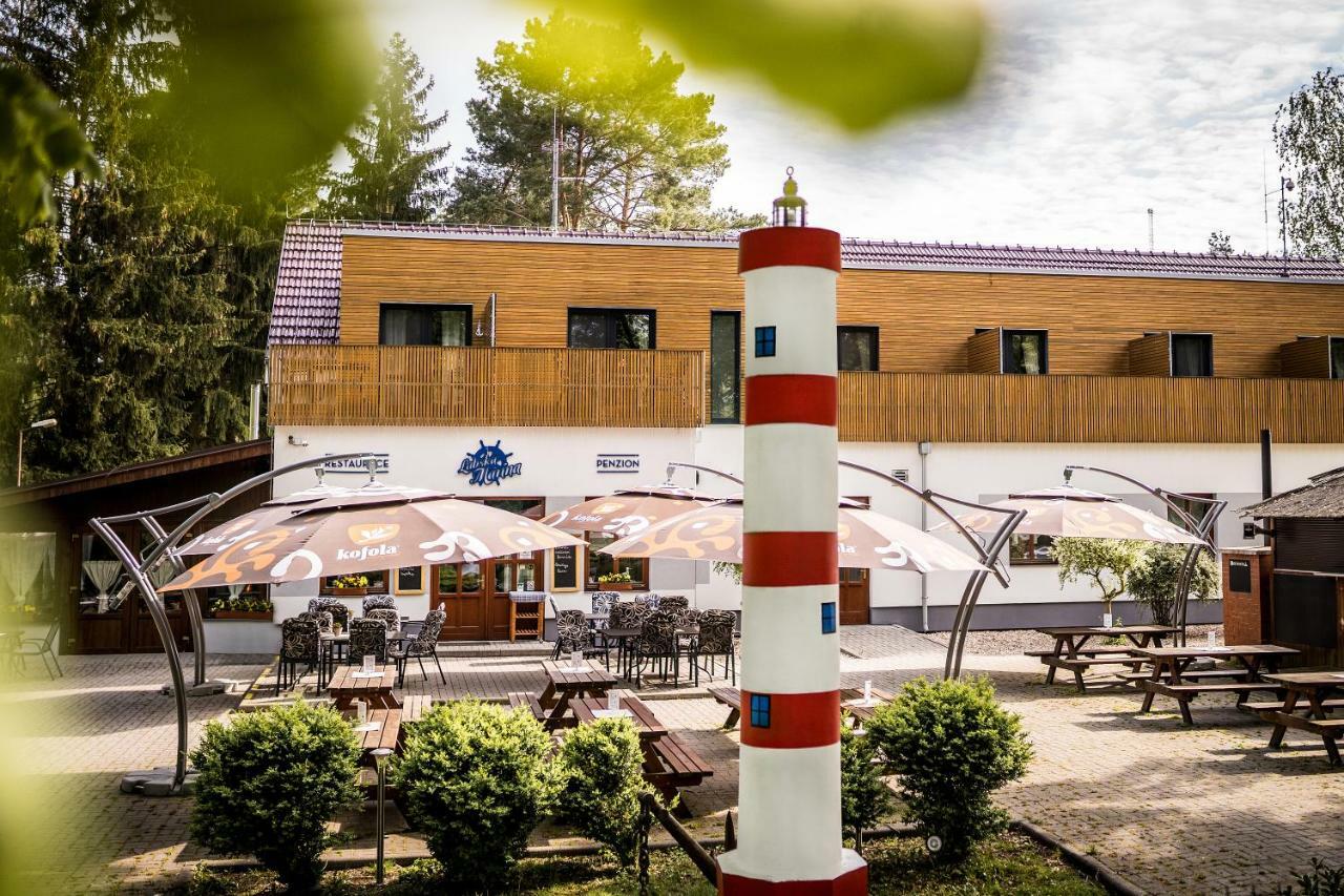 Penzion Labska Marina Poděbrady Buitenkant foto